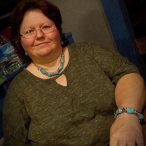 Meet your Posher, Denise